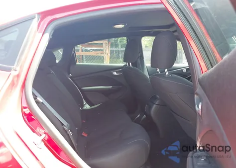 2013 Dodge Dart Limited z USA, uszkodzony, nr VIN 1C3CDFCA5DD132909